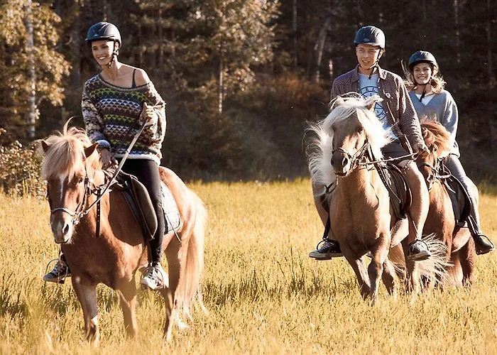 Golden منتجع تاكوفوري